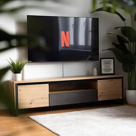 Exklusive Altmarkt-suite - Stilvolle 120qm - Lage Cottbus