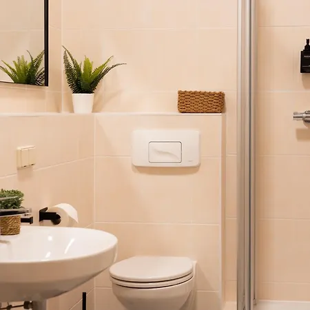 Apartment Exklusive Altmarkt-suite - Stilvolle 120qm - Lage Cottbus